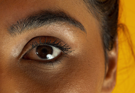 ¿Por qué debemos usar contorno de ojos?