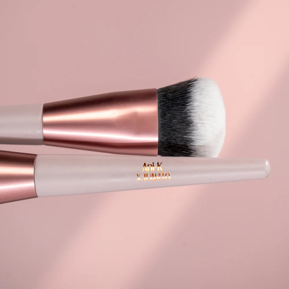 Bocha Iconi-K Brush Ani-K x Juanito